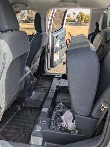 Photo of 2022 White Ford Maverick