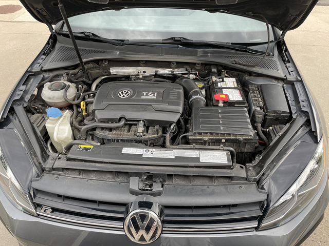 Photo of 2018 Gray Volkswagen Golf R