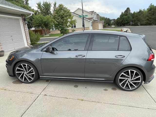 Photo of 2018 Gray Volkswagen Golf R