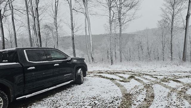 Photo of 2021 Black GMC Sierra 1500