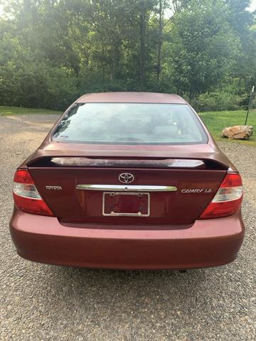 Photo of 2004 Red Toyota Camry