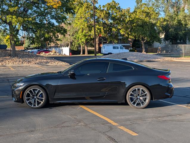 Photo of 2021 Black BMW M440