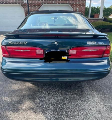 Photo of 1997 Green Ford Thunderbird