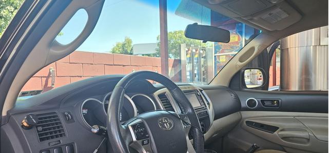 Photo of 2014 Black Toyota Tacoma