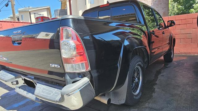 Photo of 2014 Black Toyota Tacoma