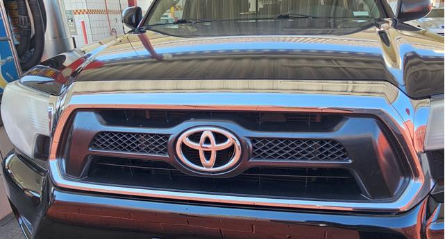 Photo of 2014 Black Toyota Tacoma