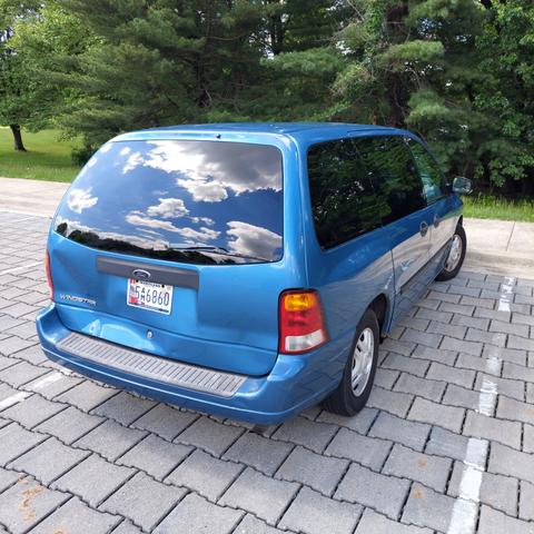 Photo of 2003 Blue Ford Windstar