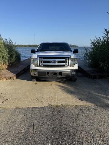 Photo of 2014 White Ford F-150