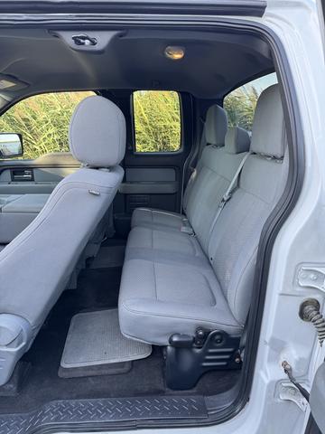 Photo of 2014 White Ford F-150