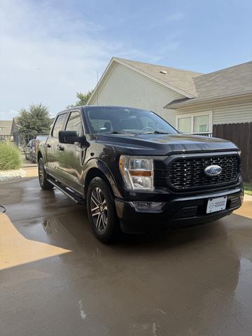 Photo of 2021 Black Ford F-150