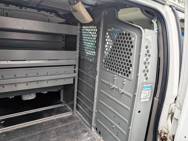 Photo of 2014 White Chevrolet Express 2500