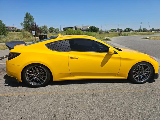 Photo of 2012 Yellow Hyundai Genesis Coupe