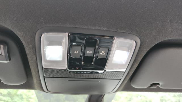Photo of 2021 White Kia Forte