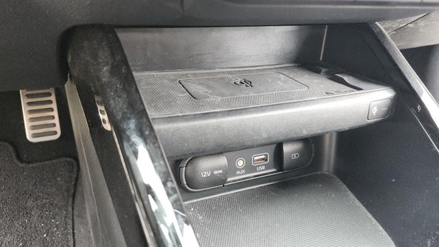 Photo of 2021 White Kia Forte