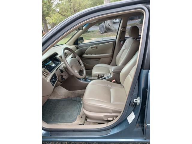 Photo of 2000 Blue Toyota Camry