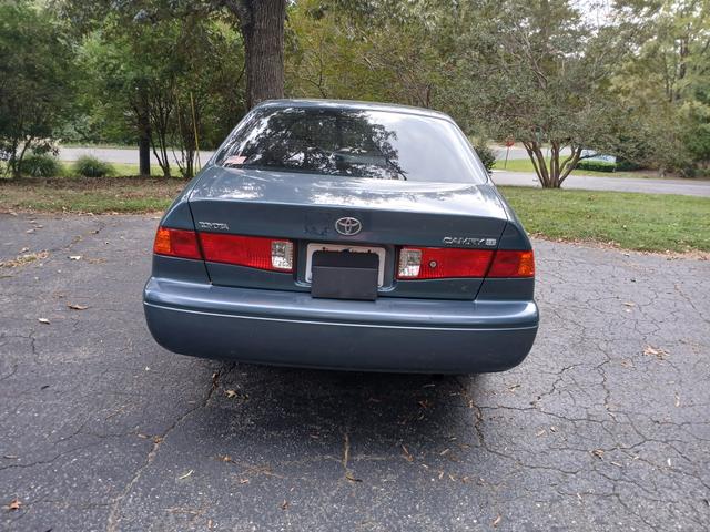 Photo of 2000 Blue Toyota Camry