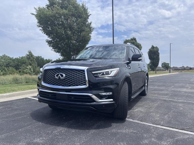 Photo of 2023 Black INFINITI QX80