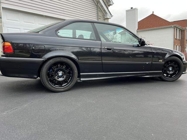 Photo of 1999 Black BMW M3