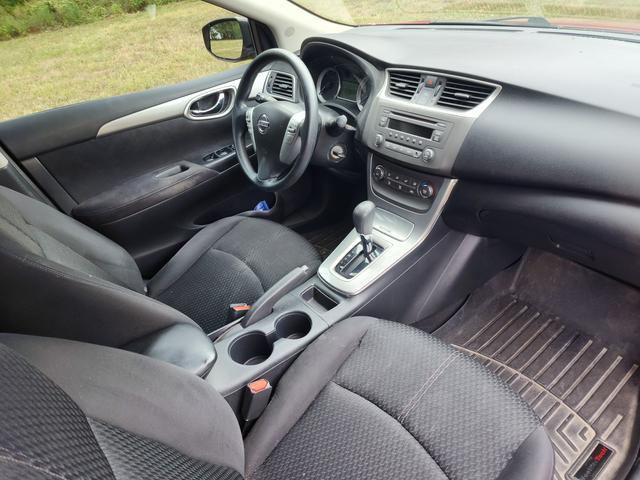 Photo of 2013 Red Nissan Sentra