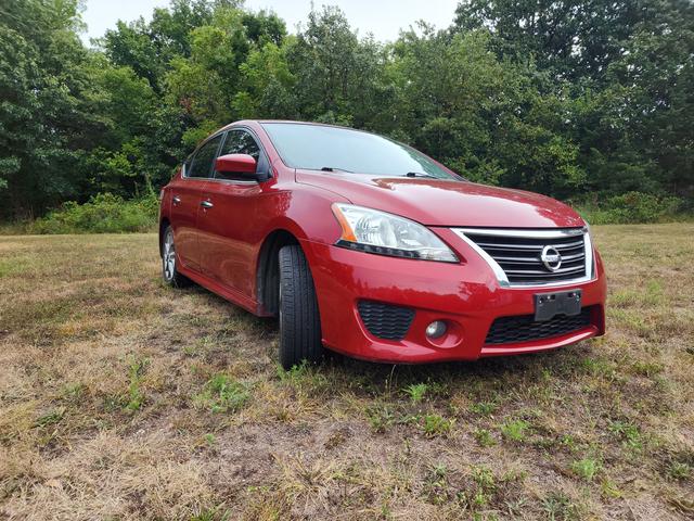 Photo of 2013 Red Nissan Sentra