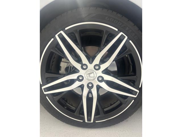 Photo of 2021 Silver Honda Accord Hybrid