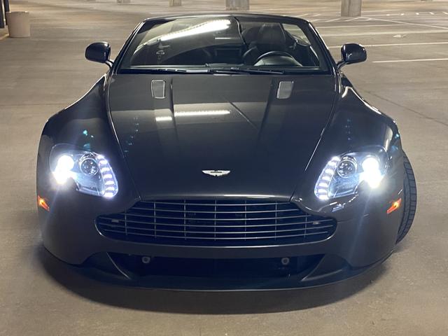 Photo of 2015 Gray Aston Martin V8 Vantage