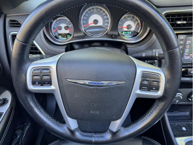Photo of 2012 Gray Chrysler 200