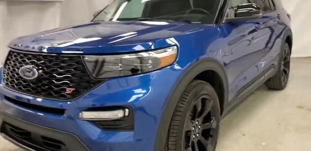 Photo of 2023 Blue Ford Explorer