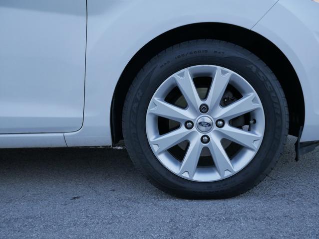 Photo of 2011 White Ford Fiesta