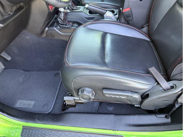 Photo of 2018 Green Jeep Wrangler