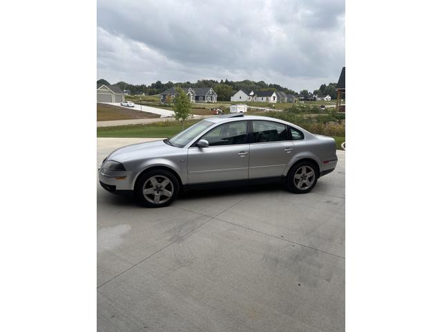 Photo of 2001 Silver Volkswagen Passat