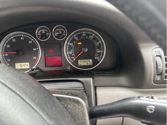 Photo of 2001 Silver Volkswagen Passat