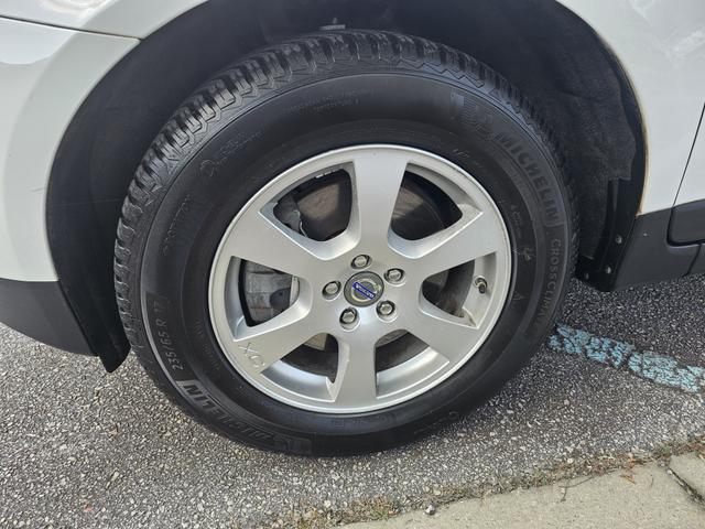 Photo of 2012 White Volvo XC60