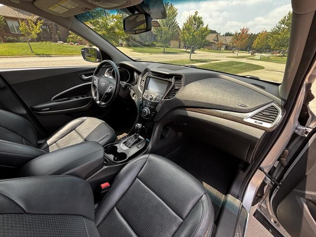 Photo of 2015 Silver Hyundai Santa Fe Sport