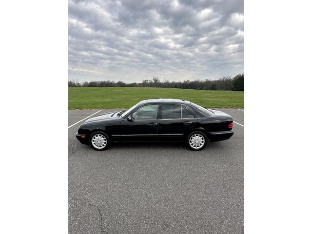 Photo of 2000 Black Mercedes-Benz E-Class