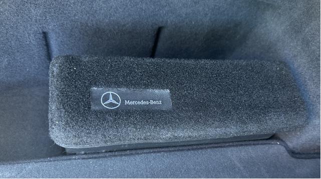 Photo of 2000 Black Mercedes-Benz E-Class