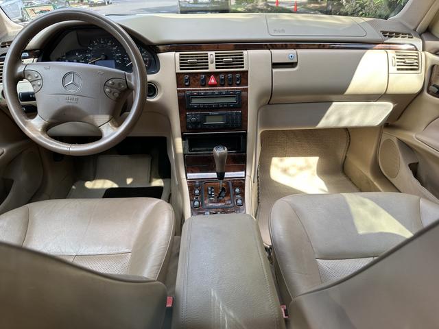 Photo of 2000 Black Mercedes-Benz E-Class