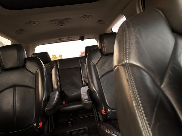 Photo of 2008 Silver GMC Acadia
