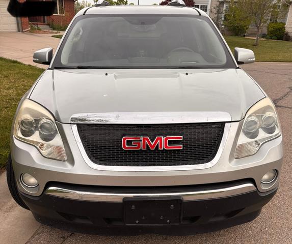 Photo of 2008 Silver GMC Acadia