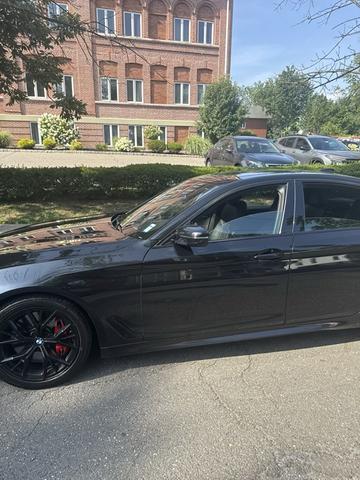 Photo of 2022 Black BMW M550