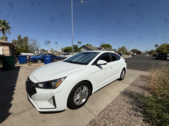 Photo of 2020 White Hyundai ELANTRA