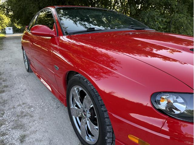 Photo of 2006 Red Pontiac GTO