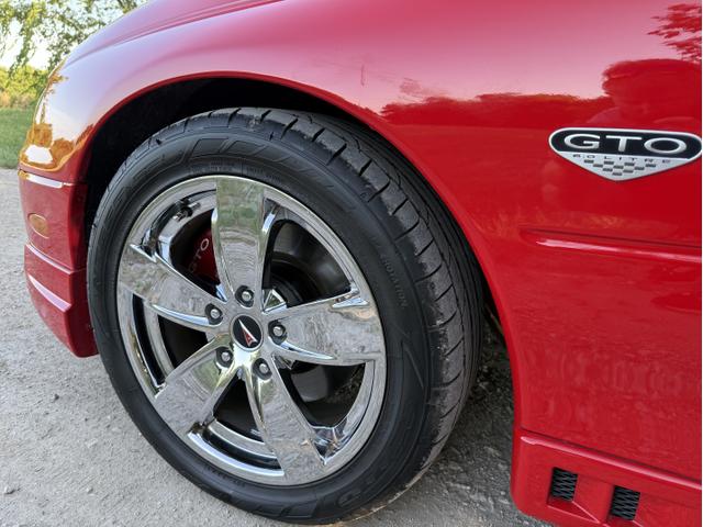 Photo of 2006 Red Pontiac GTO