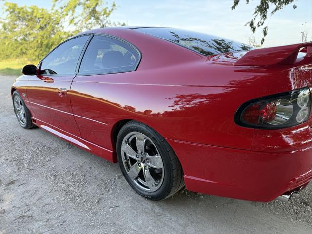 Photo of 2006 Red Pontiac GTO