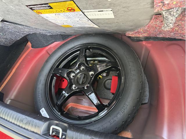 Photo of 2006 Red Pontiac GTO