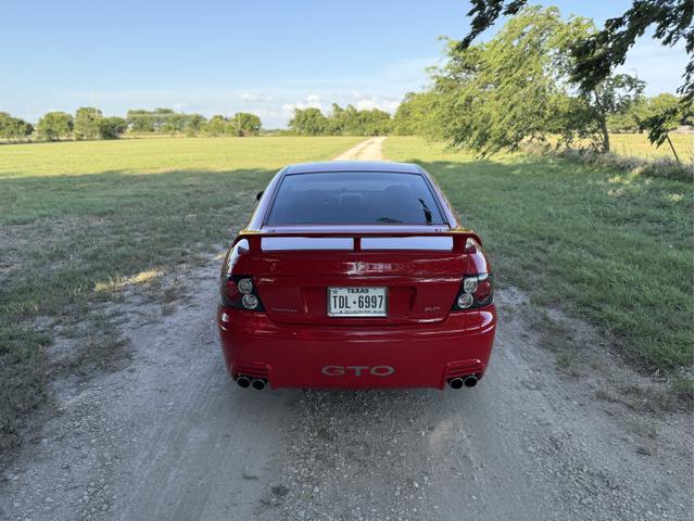 Photo of 2006 Red Pontiac GTO