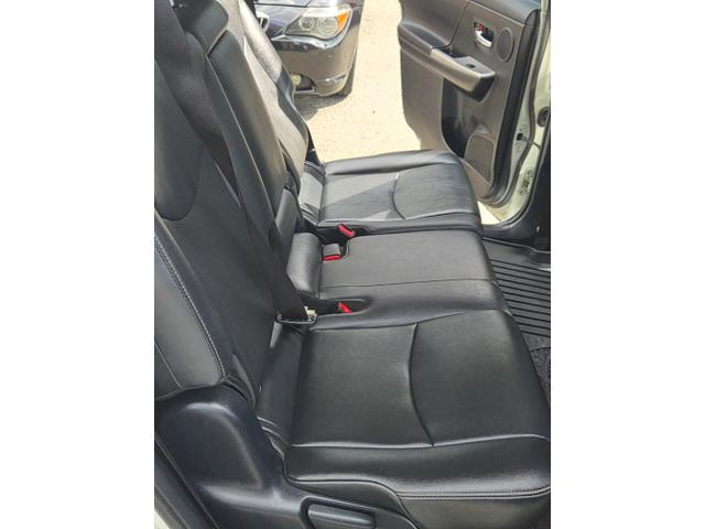 Photo of 2017 White Toyota Prius v