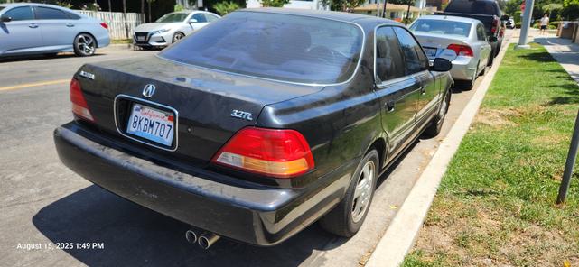 Photo of 1997 Black Acura TL