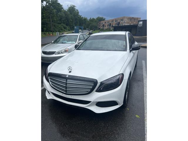 Photo of 2015 White Mercedes-Benz C-Class