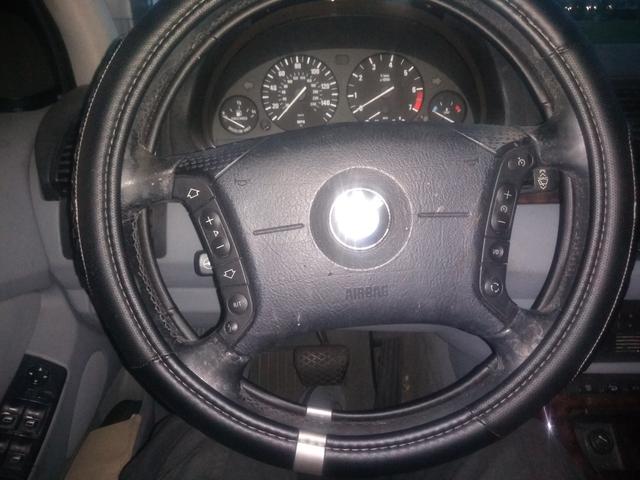 Photo of 2006 Black BMW X5